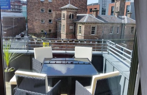 Liverpool City Centre Apartment | Campbell Square Apartment