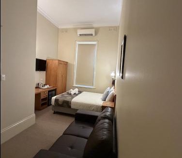 Castlemaine Hotel | Campbell st Lodge