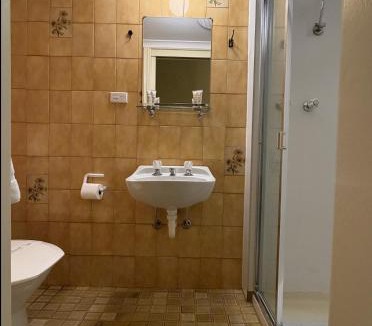 Castlemaine Hotel | Campbell st Lodge