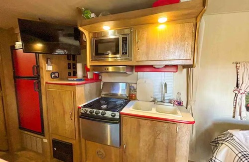 Andrews House | Camper in the Sky