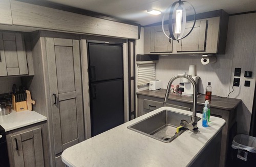 Crystal Beach House | Camper/RV at Crystal Beach!