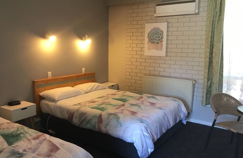 Camperdown Hotel | Camperdown Cascade Motel