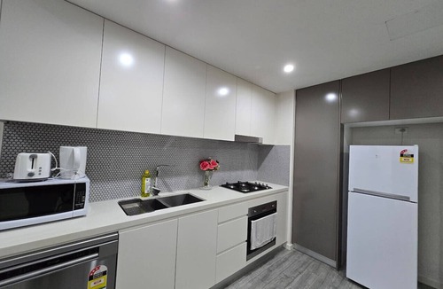 Camperdown Apartment | Camperdown one 01 Close to bus stop and SYD CBD