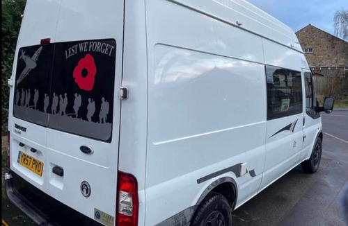 Wath upon Dearne Apartment | Campervan - Poppy