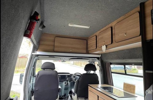 Wath upon Dearne Apartment | Campervan - Poppy