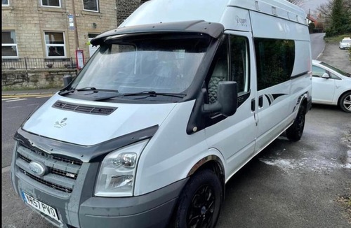 Wath upon Dearne Apartment | Campervan - Poppy