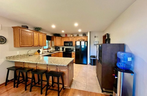 Hidden Valley Apartment | 🐾 Campfire Crossing – Mountain Home | Fire pit, Waterfalls & Fall Foliage🍁🌲