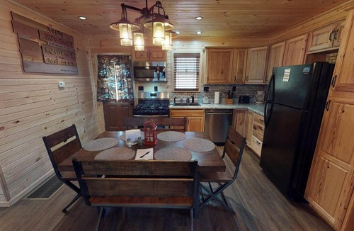 New Plymouth Cabin | Campfire Recreation -The Lantern