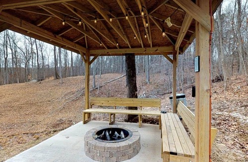 New Plymouth Cabin | Campfire Recreation -The Lantern
