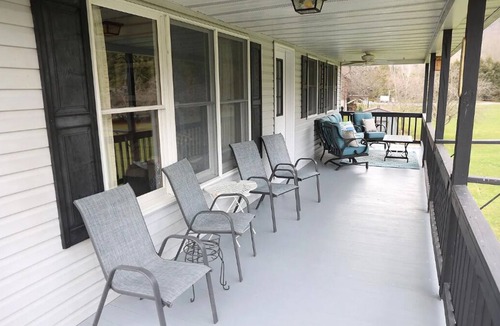 Farrandsville Cabin | Campfire Stories - Pine Creek! Room for up to 6!