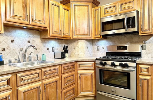 New Castle House | Campi's Whole House