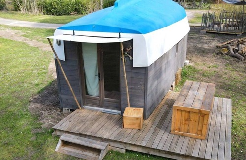 Bar-sur-Aube House | Camping 2 étoiles - Piscine - eececa