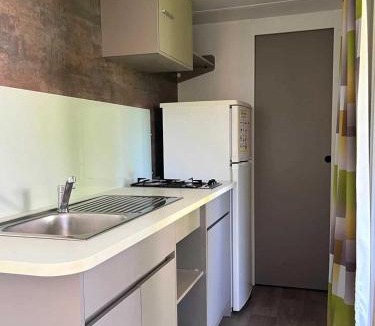 Angicourt Other | Camping 2 etoiles - Calme et nature, 1h de Paris - ccbabhg