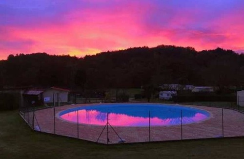 Casties-Labrande House | Camping 3 étoiles - Piscine - eehgef