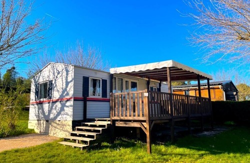 Casties-Labrande House | Camping 3 étoiles - Piscine - eehgeh