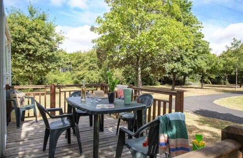 Montlouis-sur-Loire House | Camping 3 étoiles - ef00ha