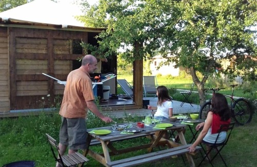 Mont-pres-Chambord House | Camping 3 étoiles - Piscine - ccbbdid