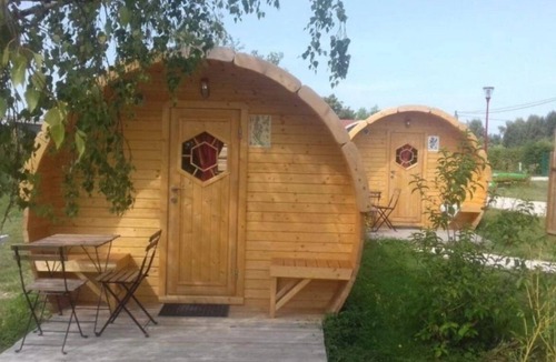 Mont-pres-Chambord House | Camping 3 étoiles - Piscine - ccbbdid