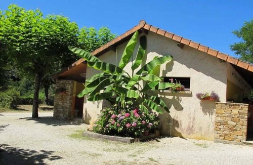 Jumilhac-le-Grand House | Camping 3 étoiles - ccaiddg