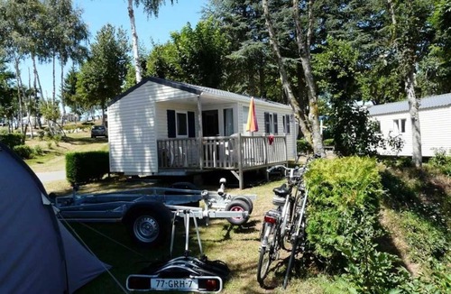 Canet-de-Salars House | Camping 3 étoiles - efb0fh