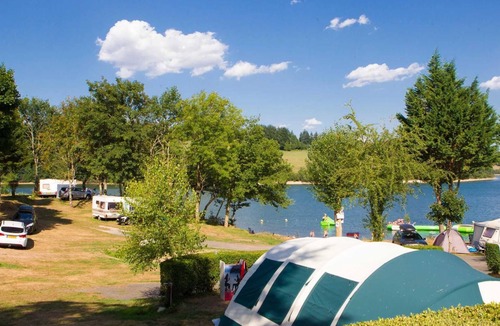 Canet-de-Salars House | Camping 3 étoiles - efb0fh
