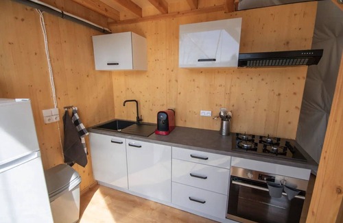 Chatel-Montagne House | Camping 3 étoiles - Piscine - ccbeeaf