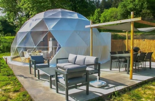 Chatel-Montagne House | Camping 3 étoiles - Piscine - ccbeeaf