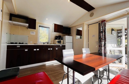 Saint-Pere-sur-Loire House | Camping 3 étoiles - Piscine - ccbeeib