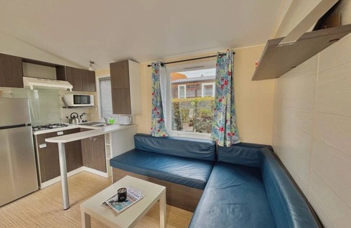 Sigean House | Camping 3 étoiles - à 15 min réserve Sigean et des plages
