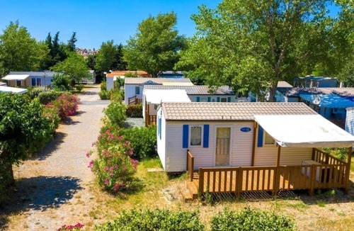 Sigean House | Camping 3 étoiles - à 15 min réserve Sigean et des plages