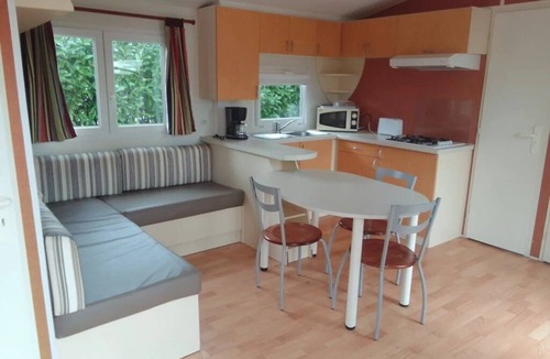 Neuvic House | Camping 3 étoiles - ccbfgdb
