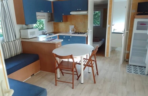 Neuvic House | Camping 3 étoiles - ccbfgdd