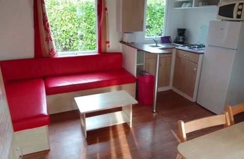 Neuvic House | Camping 3 étoiles - ccbfgde
