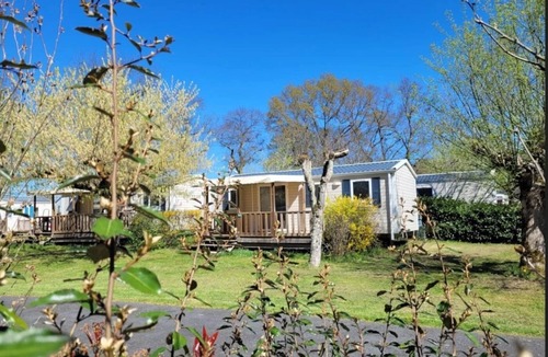 Neuvic House | Camping 3 étoiles - ccbfgdf