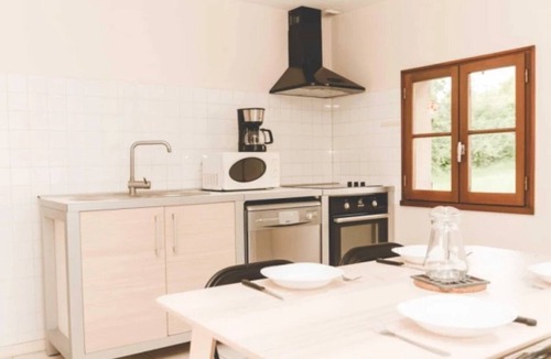 Moncontour House | Camping 3 étoiles - eebbhd