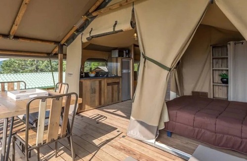 Lepin-le-Lac House | Camping 3 étoiles - ccbfgha