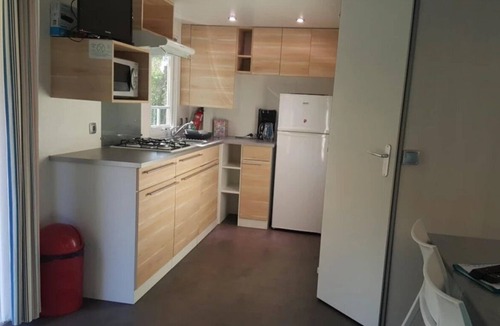 Louvie Juzon House | Camping 3 étoiles - Piscine - ccbaddc