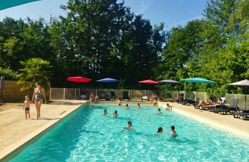 Saint-Gerons House | Camping 3 étoiles - Piscine - ccbga0a