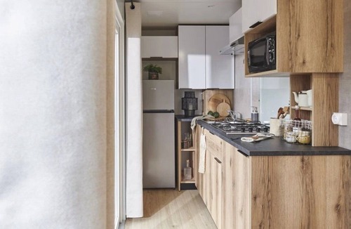 Saint-Remeze House | Camping 3 étoiles - Piscine - ccaide0