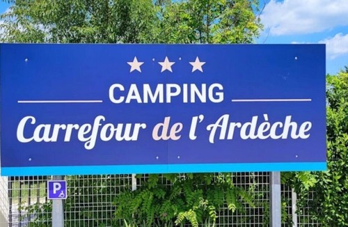 Saint-Remeze House | Camping 3 étoiles - Piscine - ccaideb