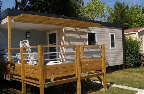 Vaux-le-Penil House | Camping 3 étoiles - Piscine - eecdcg