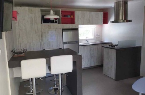 Saint Maime House | Camping 3 étoiles - Parc aquatique - eecfea