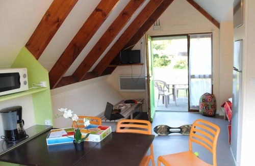 Merdrignac House | Camping 3 étoiles - Piscine - eehaei