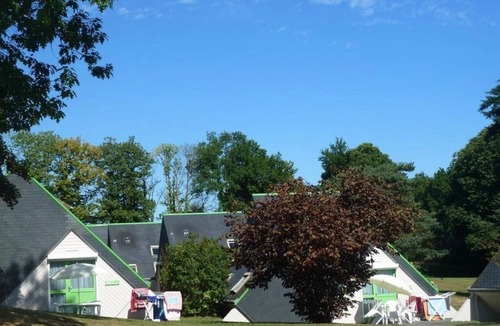 Merdrignac House | Camping 3 étoiles - Piscine - eehaei