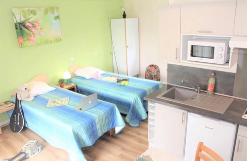 Merdrignac House | Camping 3 étoiles - Piscine - eehafa