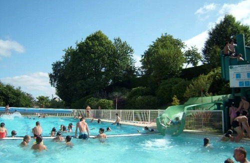 Merdrignac House | Camping 3 étoiles - Piscine - eehafa
