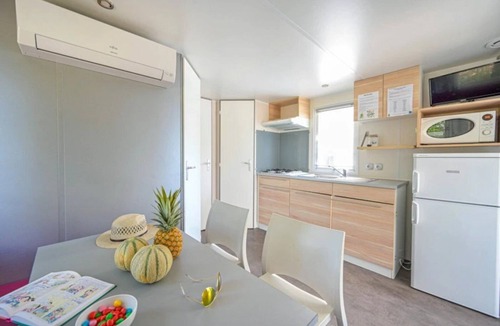 Castries House | Camping 3 étoiles - Piscine - ccbbh0a