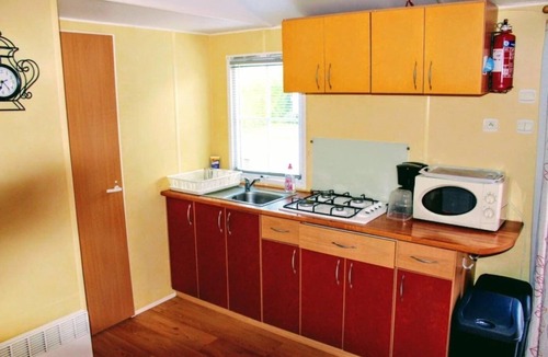 Verteillac House | Camping 3 étoiles - Piscine - eeefaf