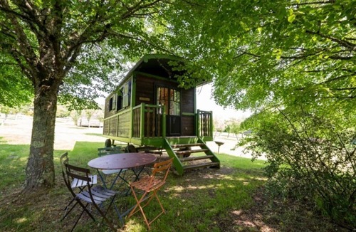 Chamberet House | Camping 3 étoiles - Piscine - eececd