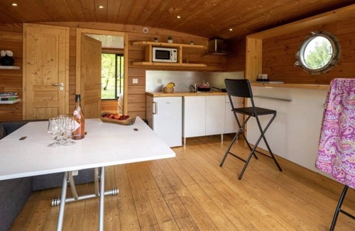 Chamberet House | Camping 3 étoiles - Piscine - ccaadfc